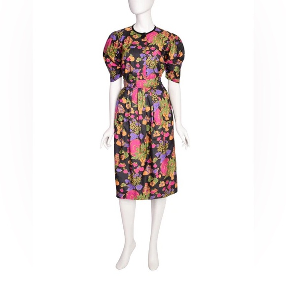 Yves Saint Laurent Vintage Floral Vase Print Silk Top and Skirt Set - Picture 2 of 6